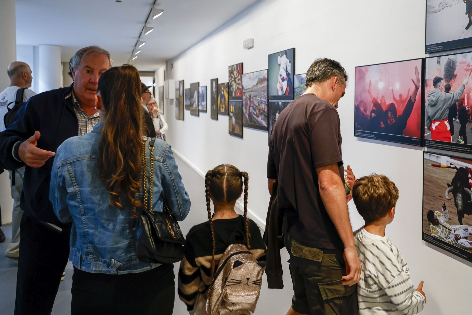 El Barjola se abre a la foto documental