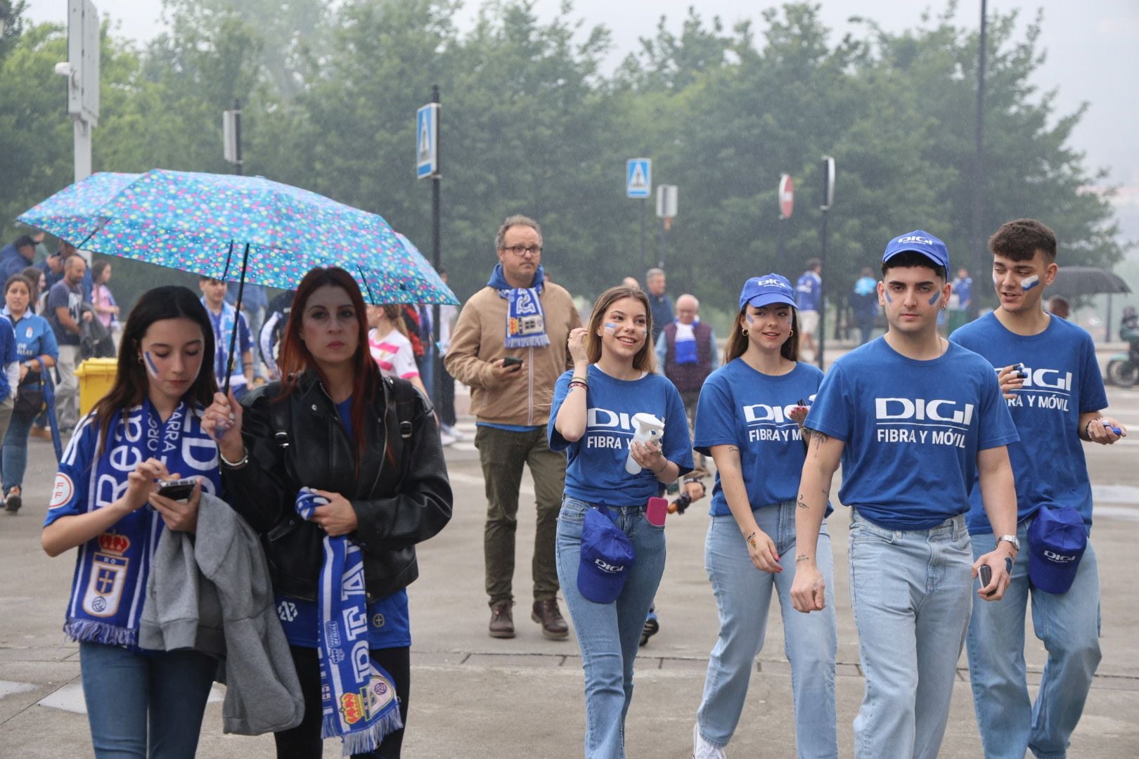 ¿Estuviste en el Carlos Tartiere para ver el Real Oviedo-Cádiz? ¡Búscate entre las fotos!