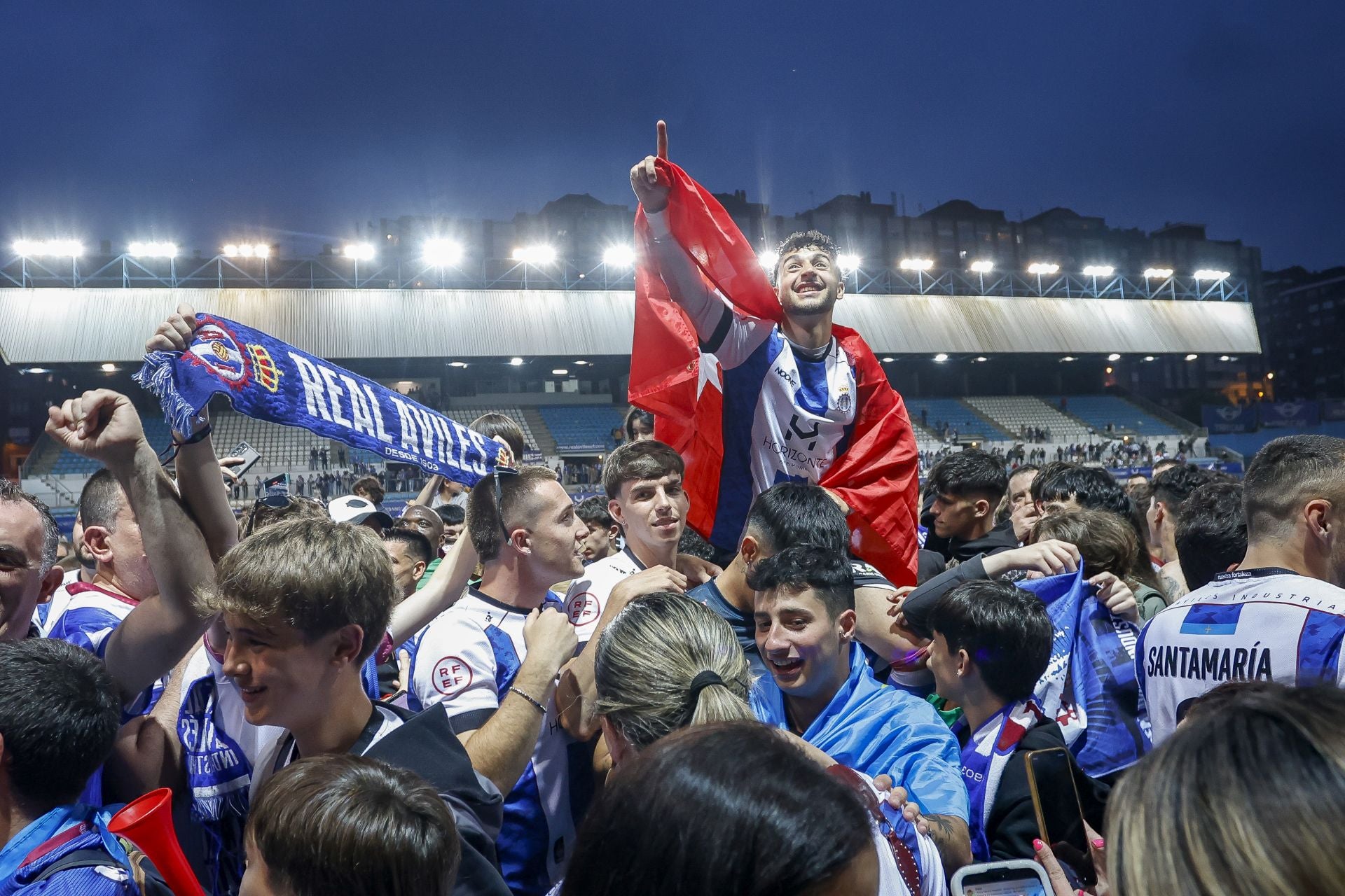 Las mejores imágenes del Real Avilés-Rayo Majadahonda: jugadas y búscate