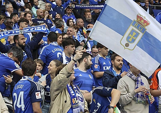 ¿Estuviste en el Carlos Tartiere para ver el Real Oviedo-Cádiz? ¡Búscate entre las fotos!