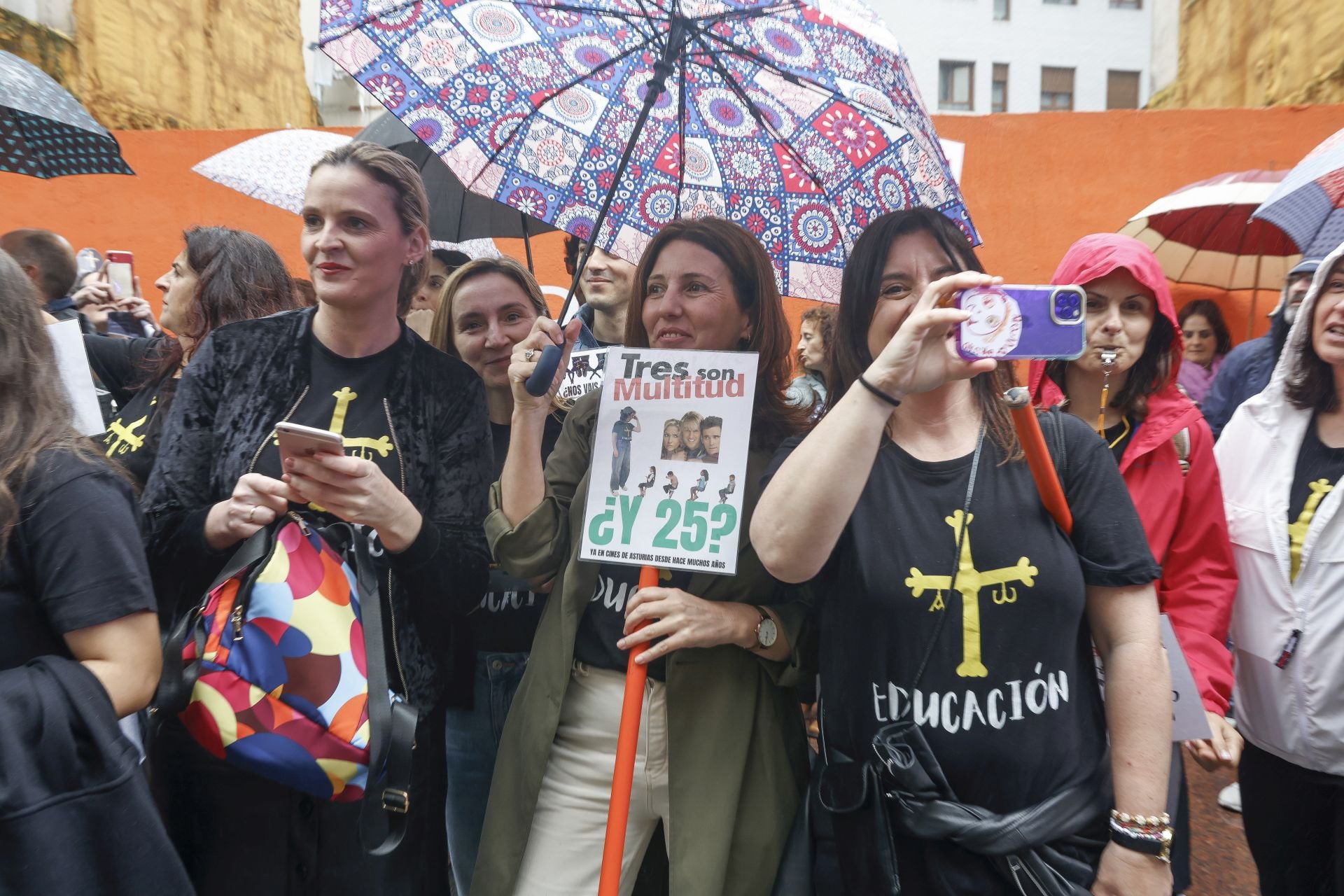 «Basta ya de precariedad»: Asturias clama por una educación pública de calidad