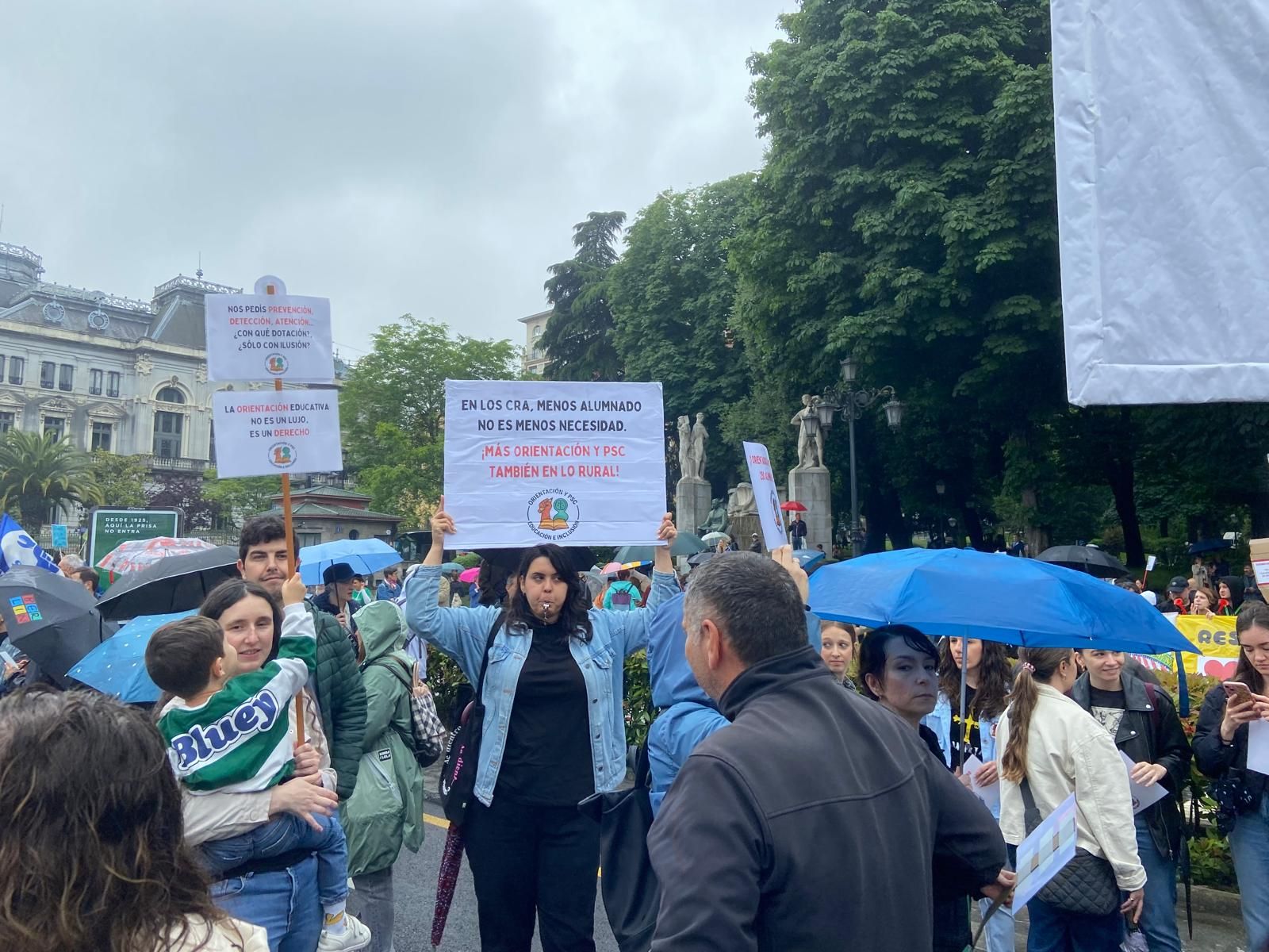 «Basta ya de precariedad»: Asturias clama por una educación pública de calidad
