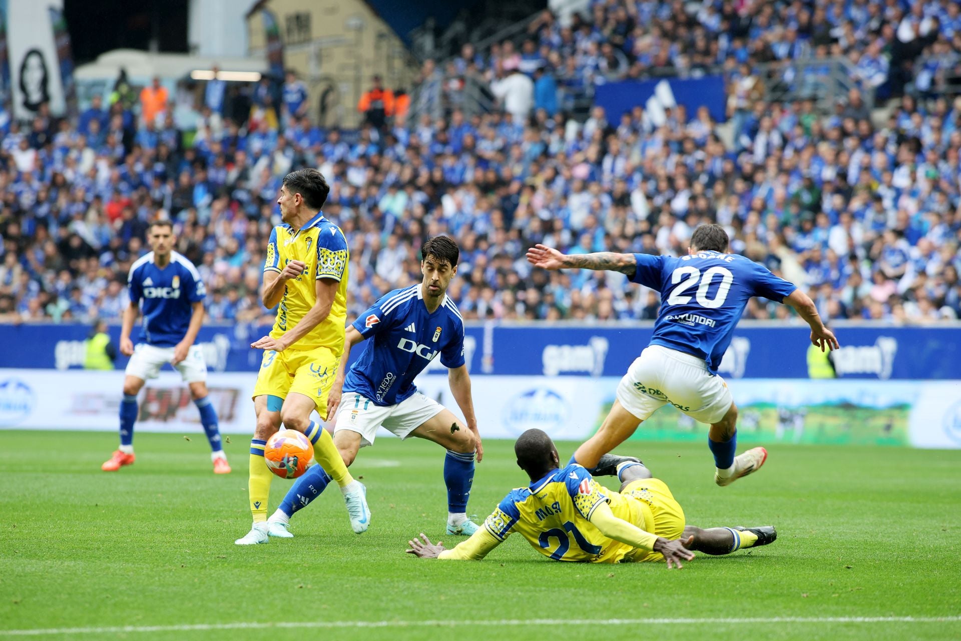 Las mejores imágenes del Real Oviedo 2-1 Cádiz