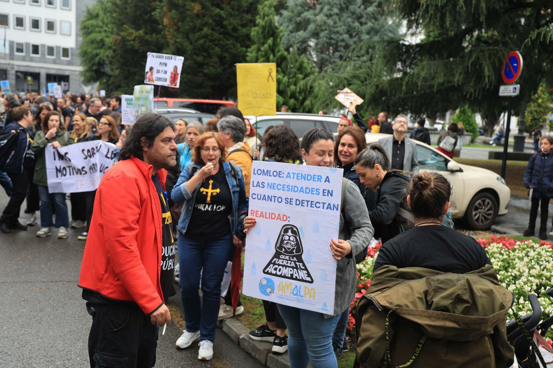 Sonora protesta docente tras la dimisión de la consejera de Educación de Asturias