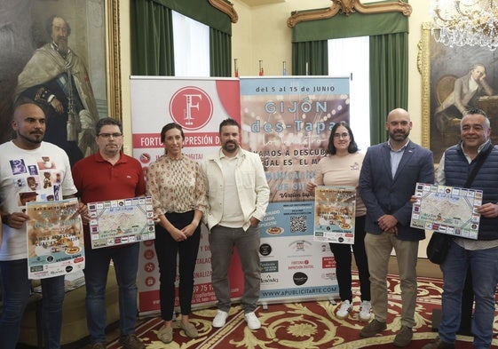 Isaac Menénez, José Antonio Migoya, Ángela Pumariega, Jacobo Méndez, Jesús Martínez Salvador y Emilio Rubio en la presentación de la III edición Gijón Des-Tapa en el Ayuntamiento de Gijón.