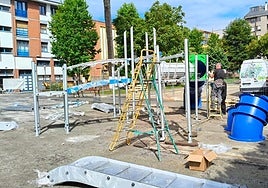 Inicio de las obras en el parque Maestro Antuña, en Candás.