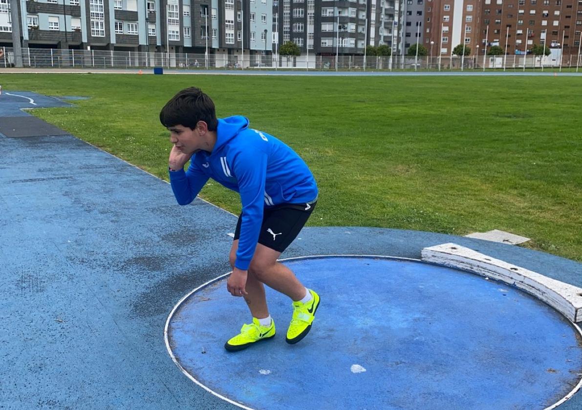 Pedro Fernández, al Campeonato de España sub-14 en triatlón