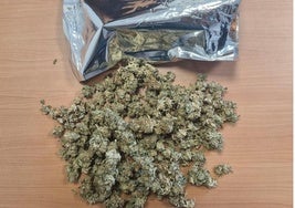 Marihuana incautada en Navia.