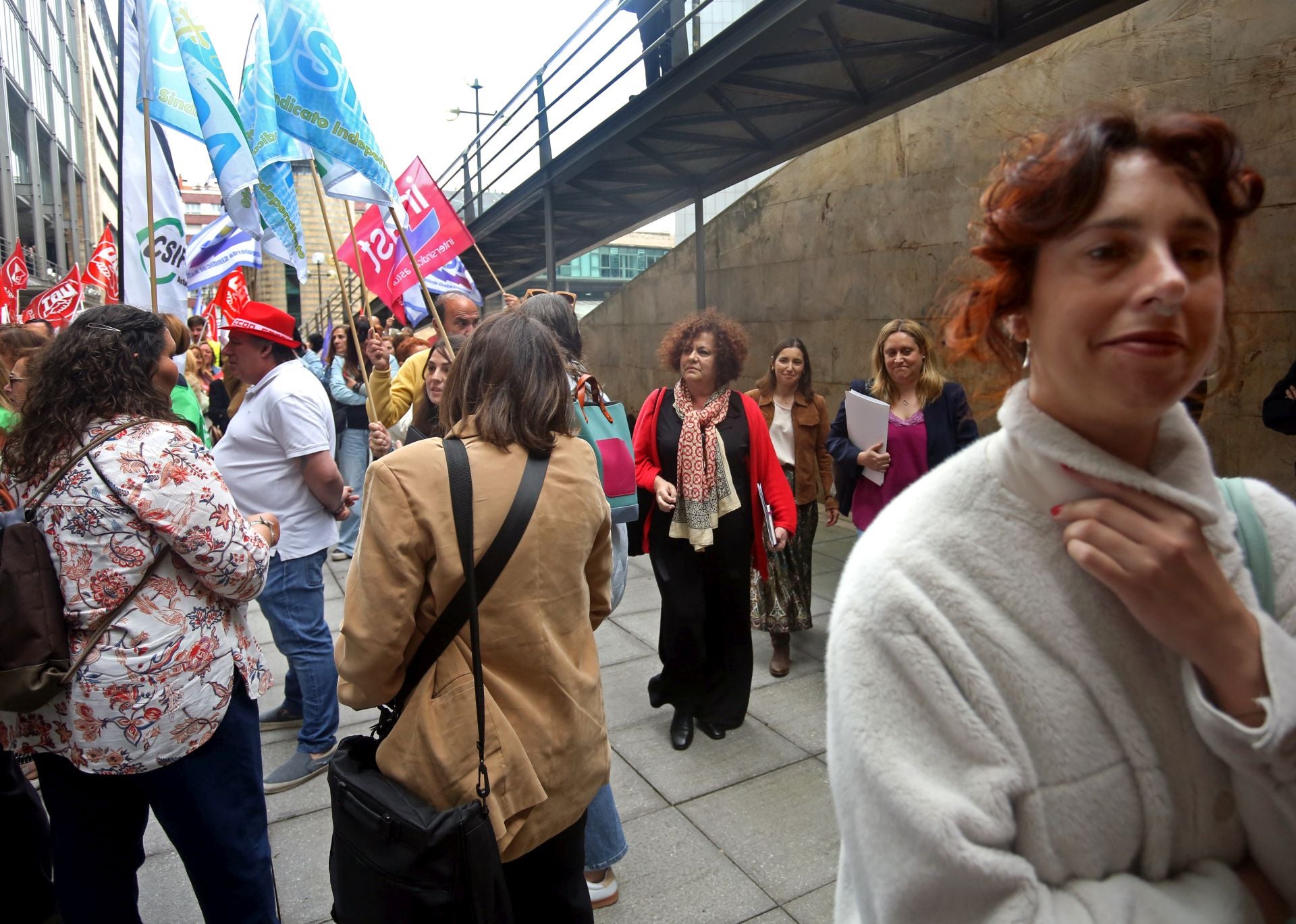 Manifestación en Oviedo de más de un centenar de trabajadores del ERA