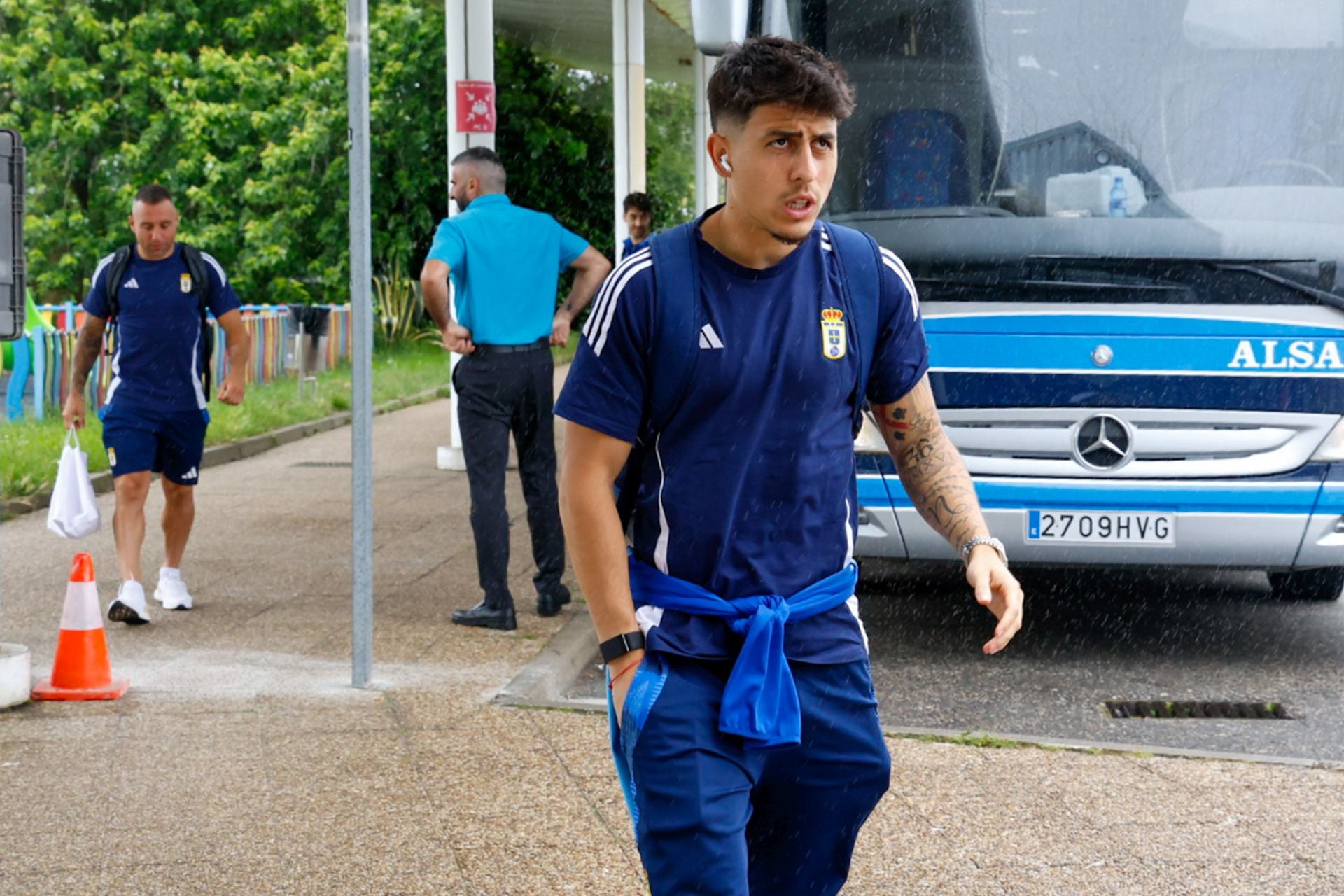 El Real Oviedo comienza su aventura hacia el ascenso: primera parada, Almería