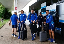 El Real Oviedo comienza su aventura hacia el ascenso: primera parada, Almería