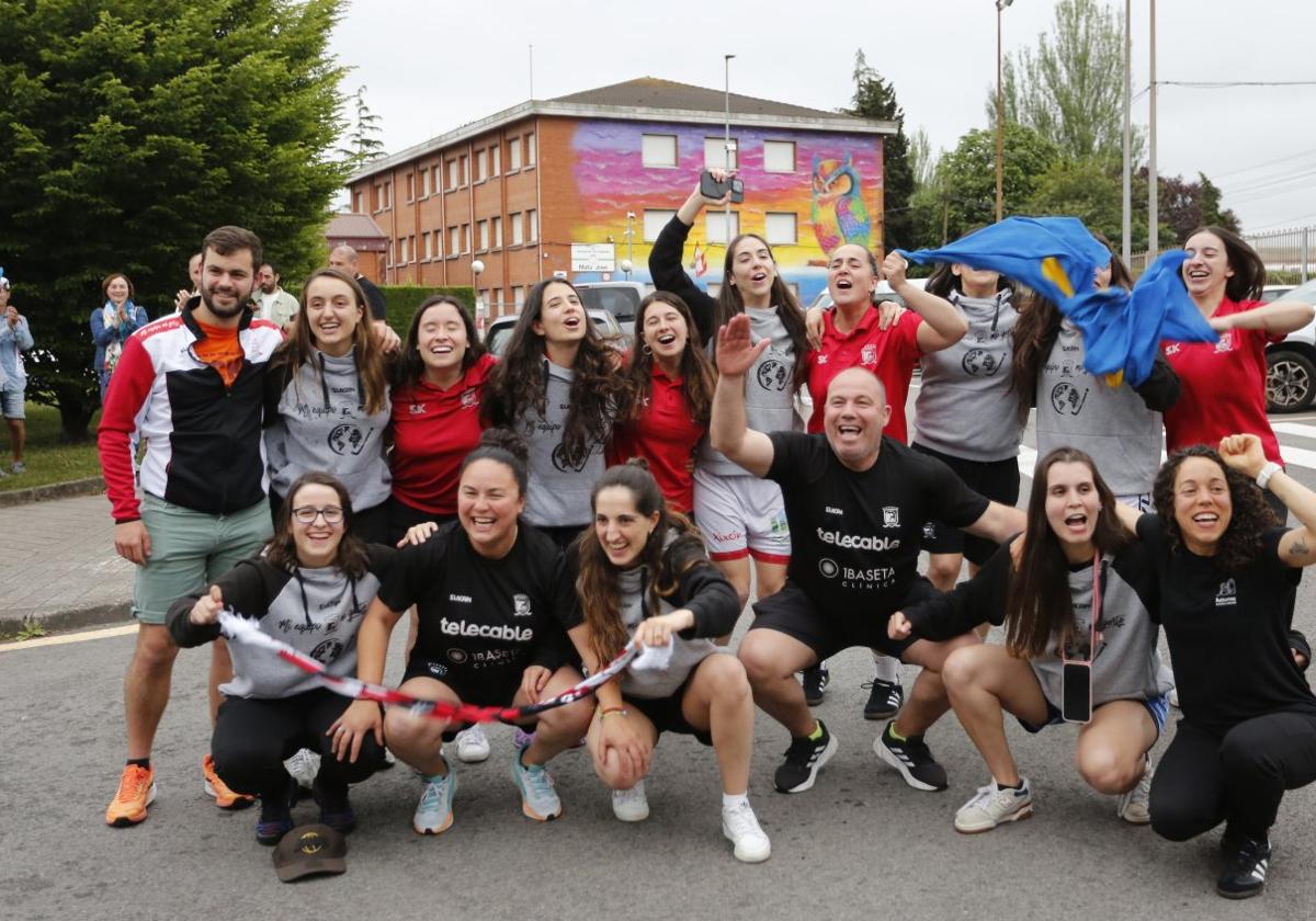 La plantilla, a su llegada a Gijón la semana pasada tras conquistar la OK Liga.