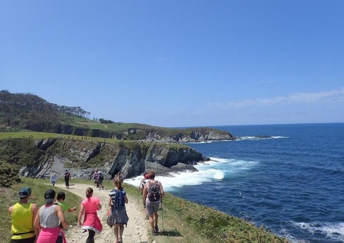 Navia acoge la edición 38 de la Travesía Internacional de la Costa Naviega