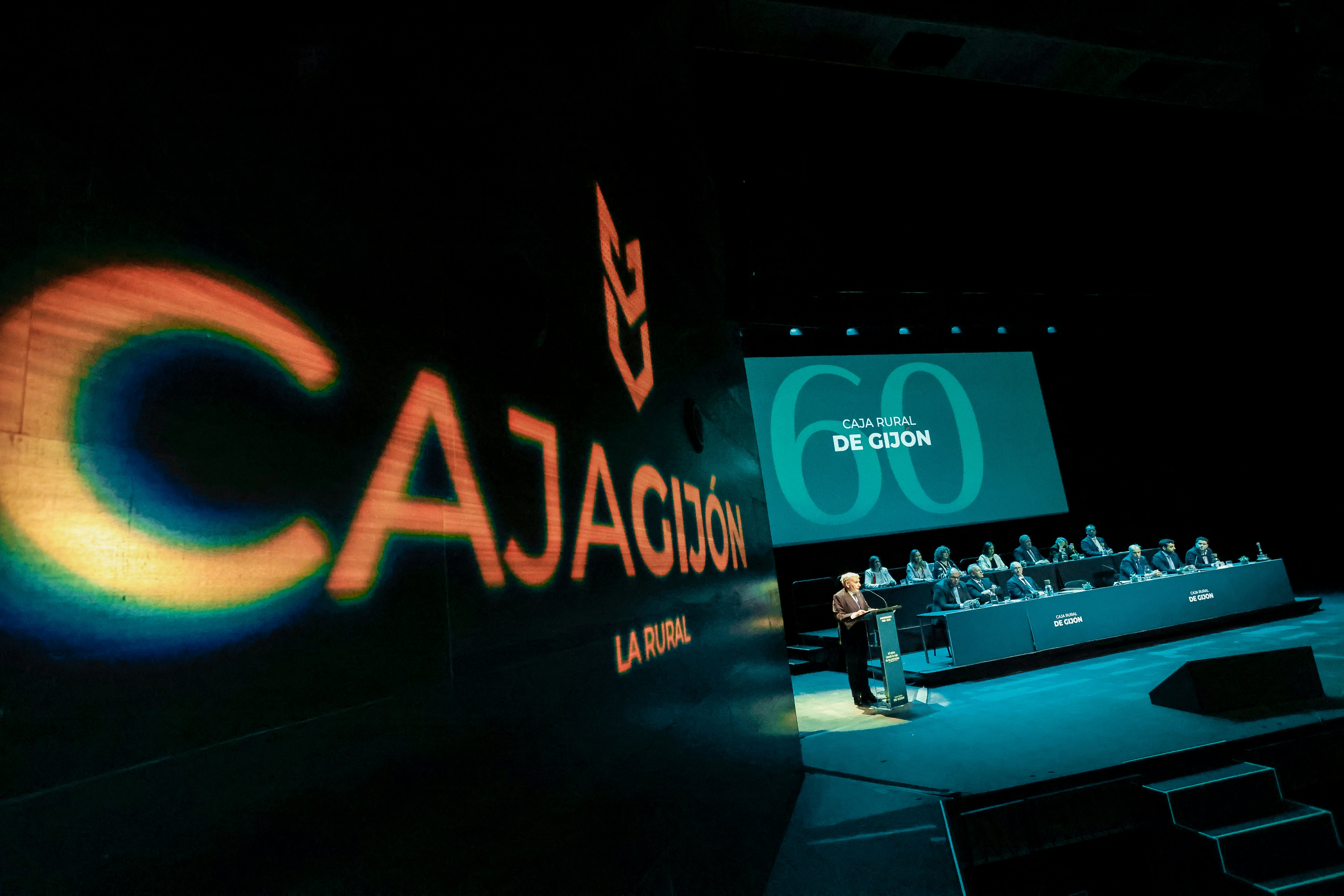 Caja Rural de Gijón celebra su 60 aniversario: las imágenes de la jornada