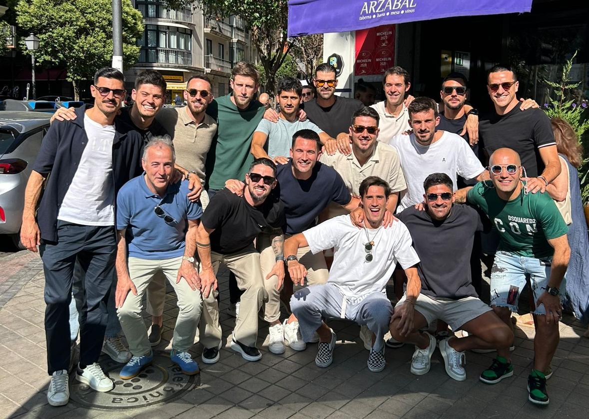 Los guajes que lograron el ascenso a Primera con el Sporting de Abelardo, reunidos en Madrid.