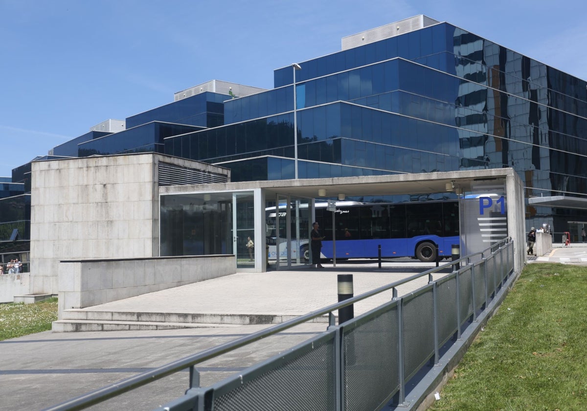 Hospital Universitario Central de Asturias (HUCA).