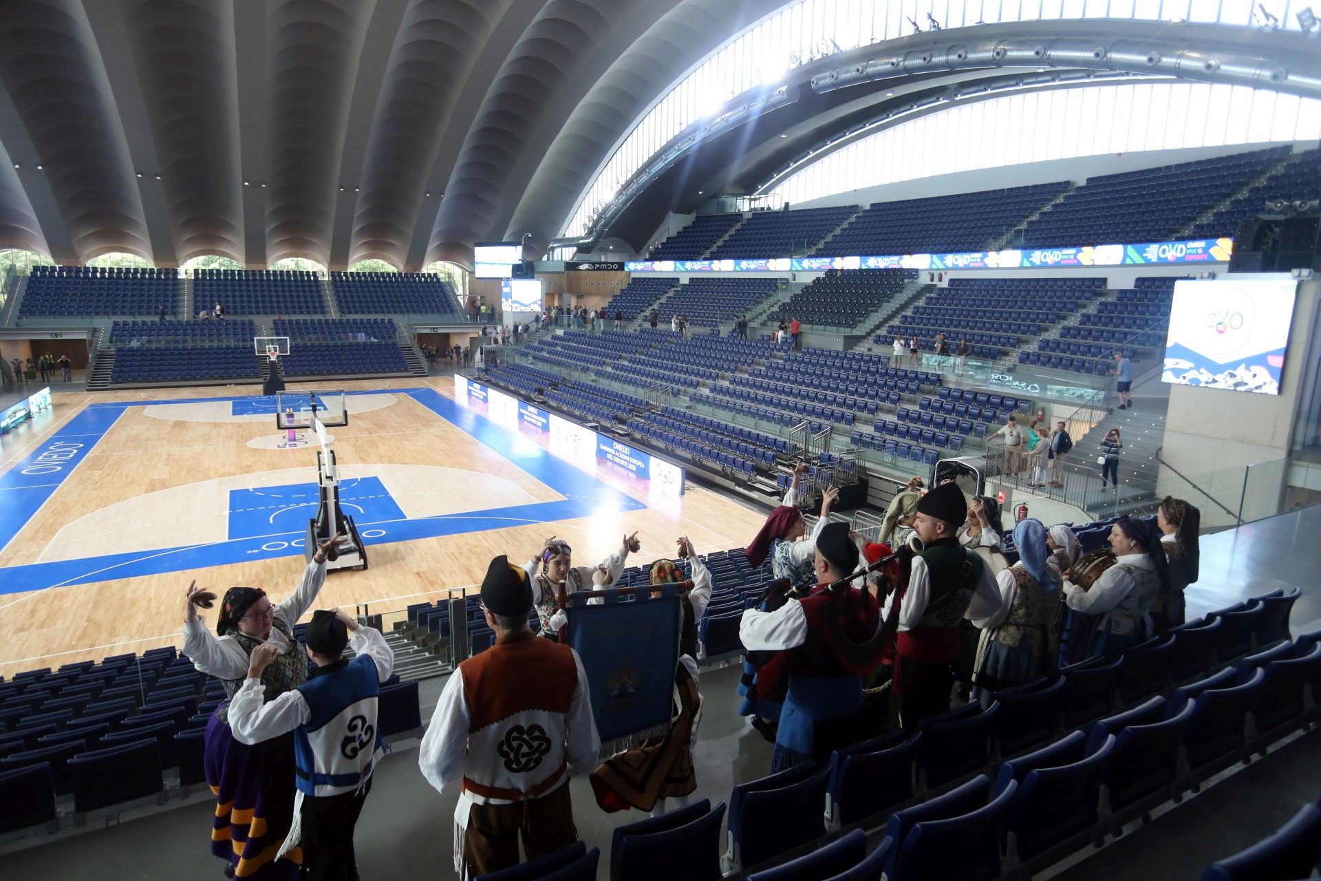 El Palacio de los Deportes de Oviedo, al descubierto: así fue la jornada de puertas abiertas