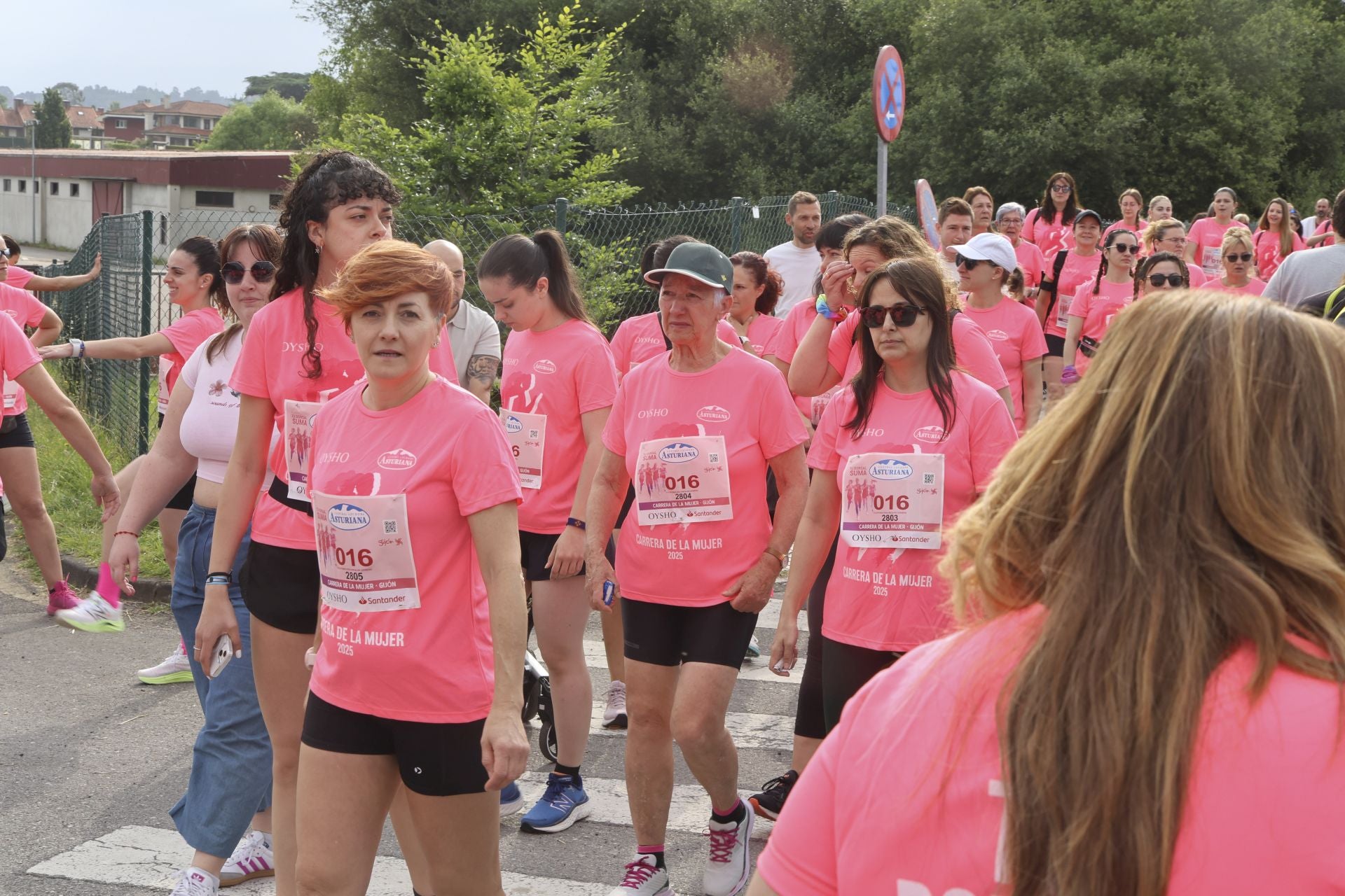 Carrera de la Mujer | Imparable marea rosa en Gijón