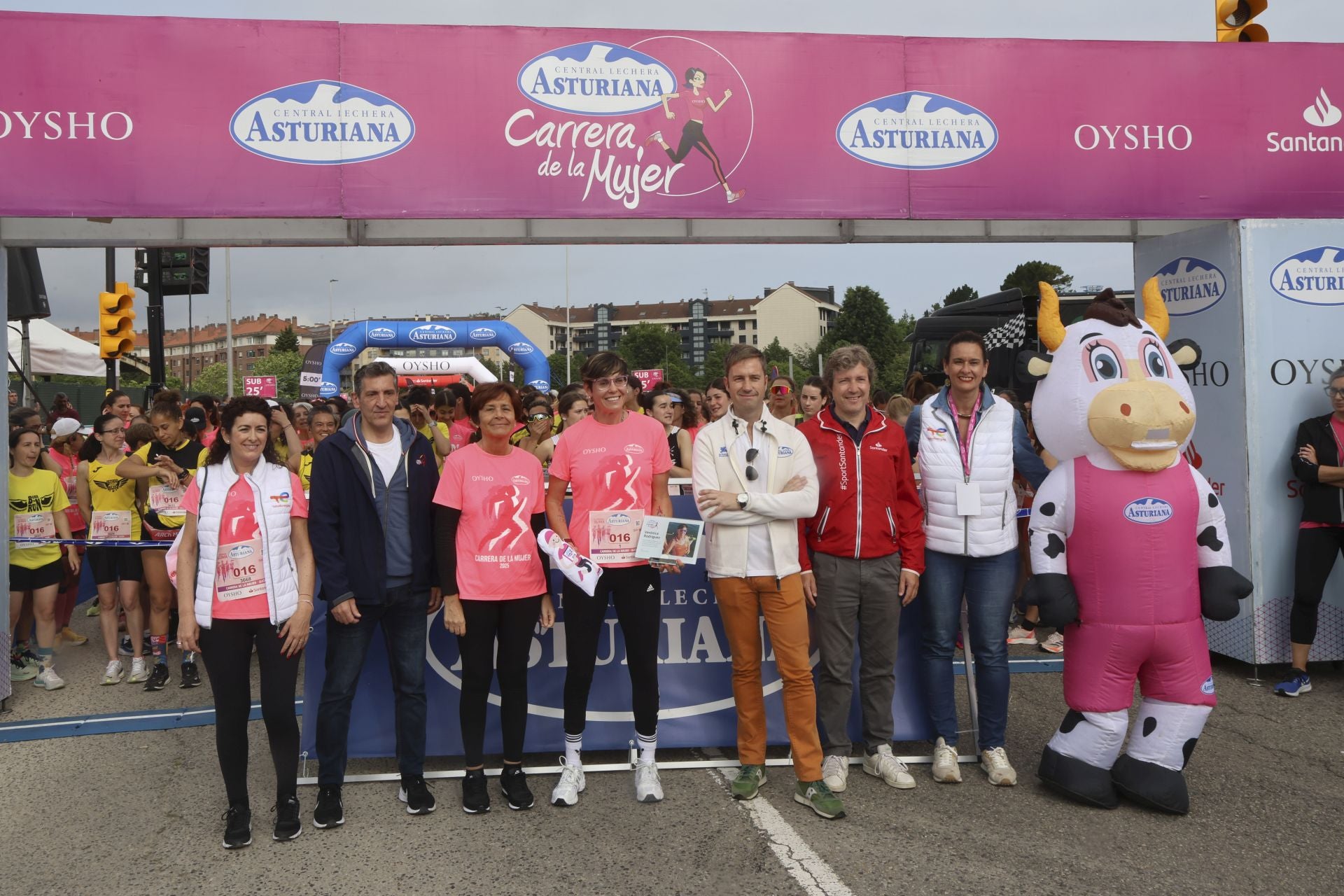 Carrera de la Mujer | Imparable marea rosa en Gijón