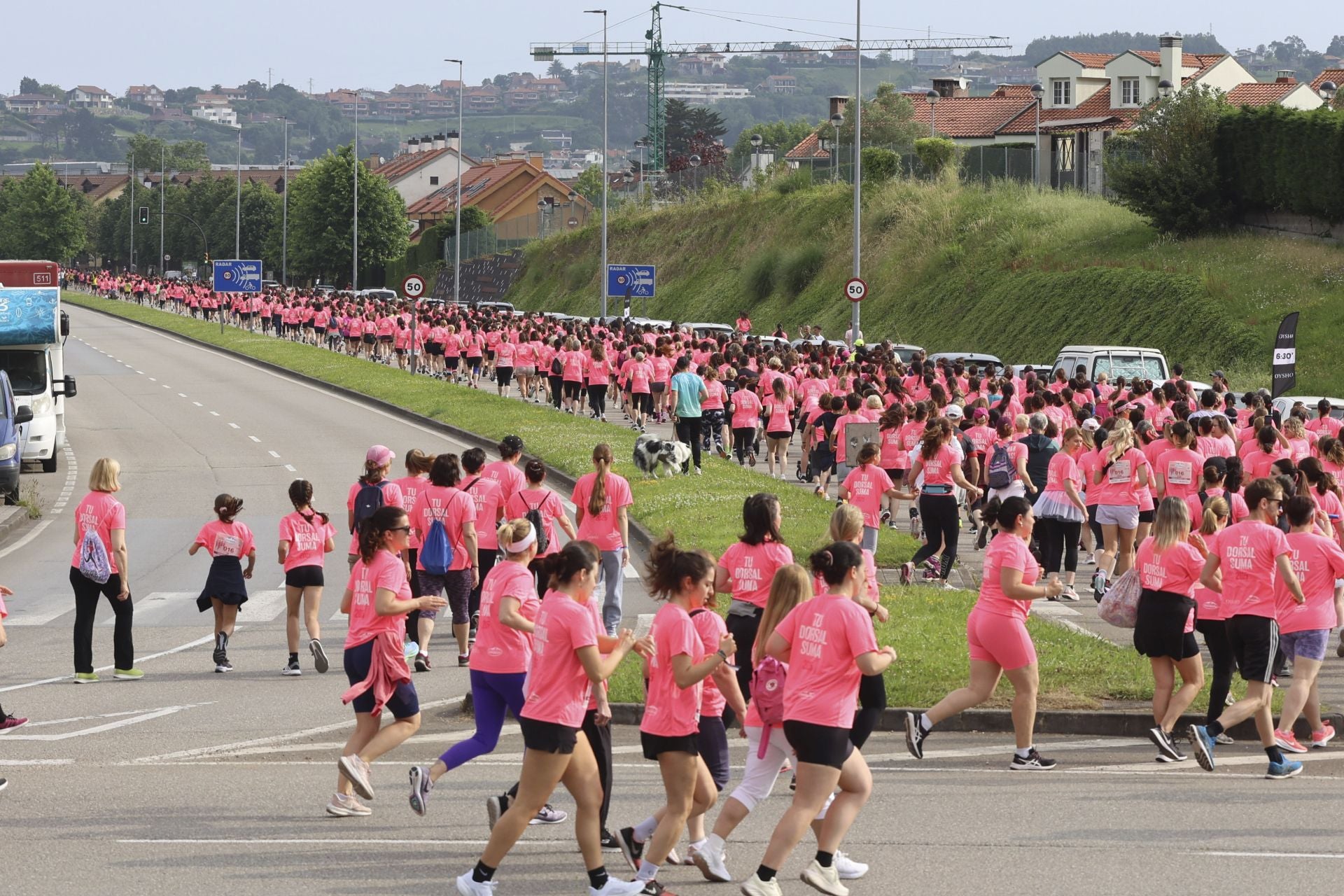 Carrera de la Mujer | Imparable marea rosa en Gijón