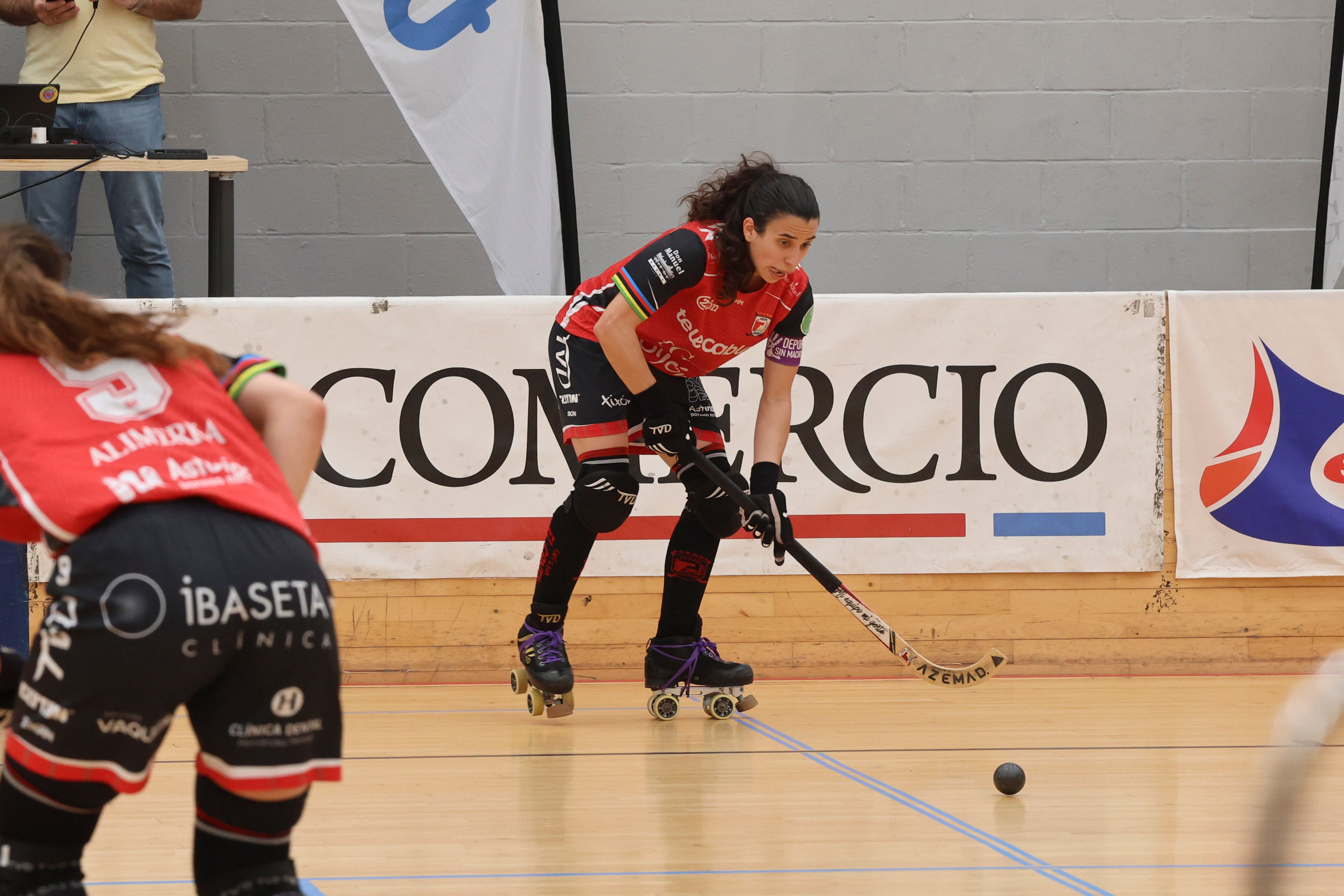 Entre la alegría y el llanto: las imágenes del último partido del Telecable Hockey