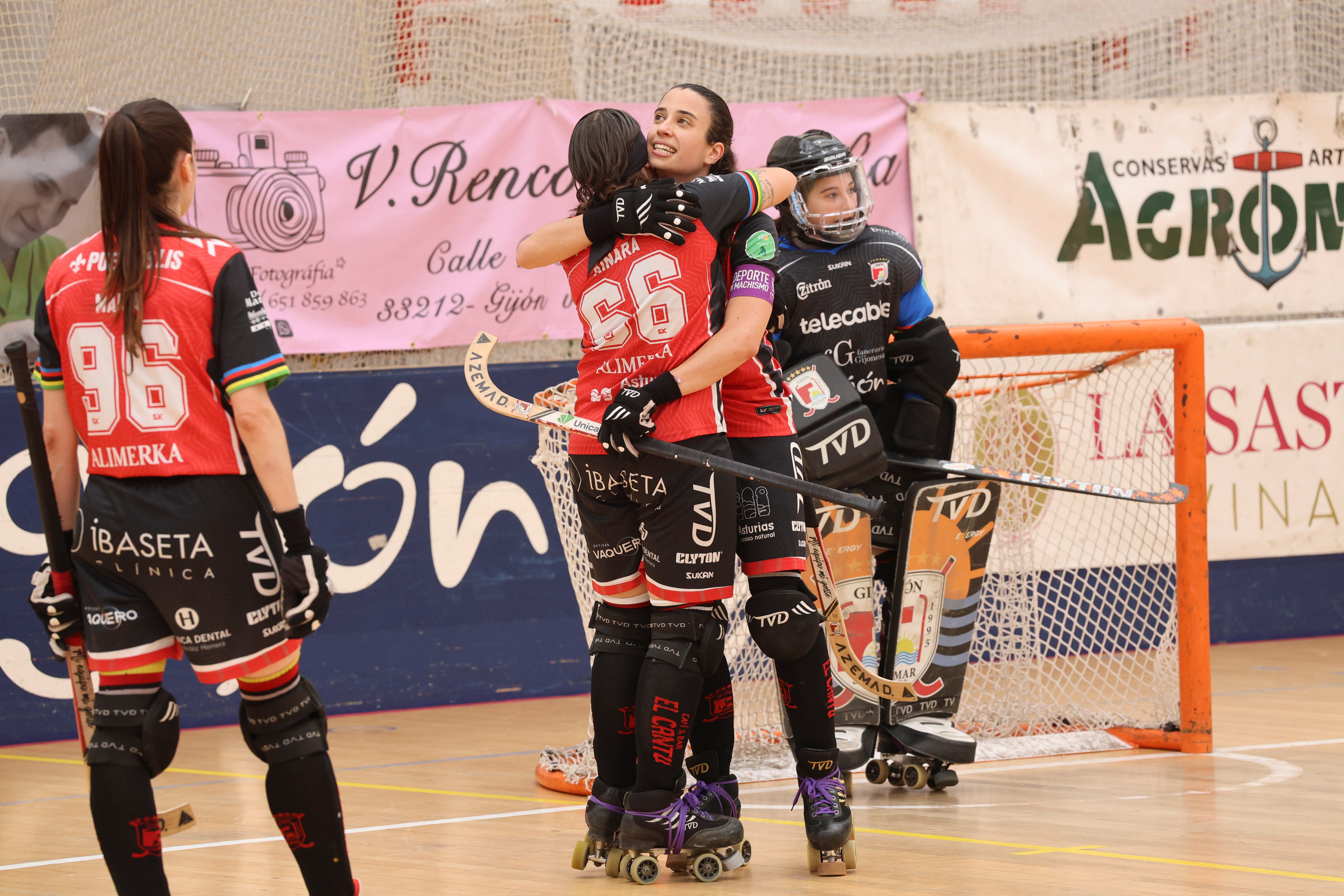 Entre la alegría y el llanto: las imágenes del último partido del Telecable Hockey