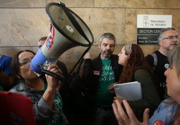 Un grupo de docentes carga contra los sindicatos: «¿Era todo o nada? ¡Pues nada!»