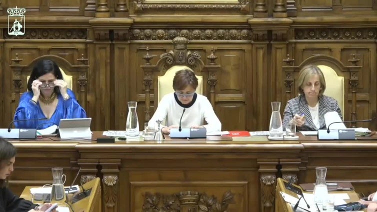 Así fue la despedida de 'Floro' en el Pleno del Ayuntamiento de Gijón