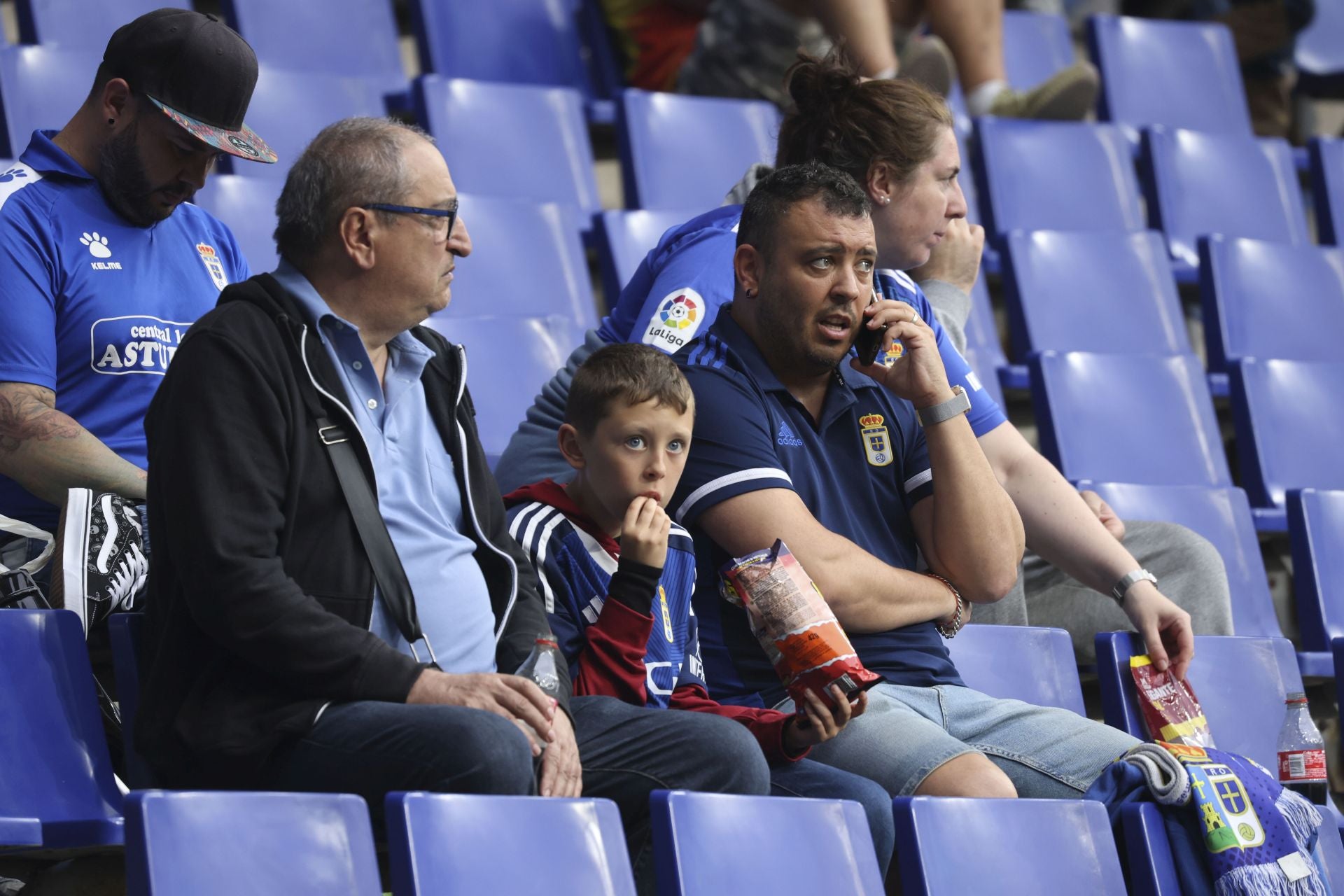 ¿Estuviste en el Real Oviedo - Almería? ¡Búscate en las imágenes!