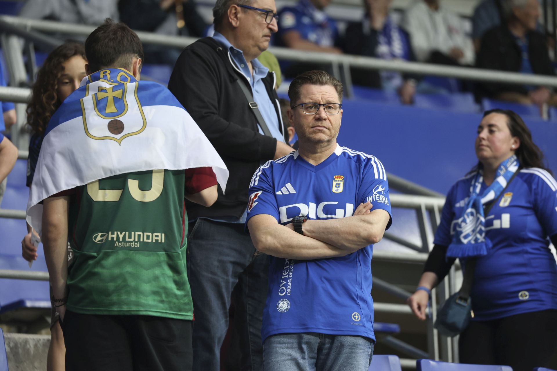 ¿Estuviste en el Real Oviedo - Almería? ¡Búscate en las imágenes!