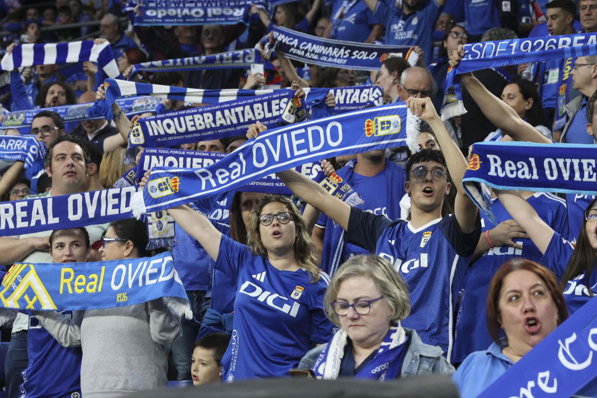 ¿Estuviste en el Real Oviedo - Almería? ¡Búscate en las imágenes!