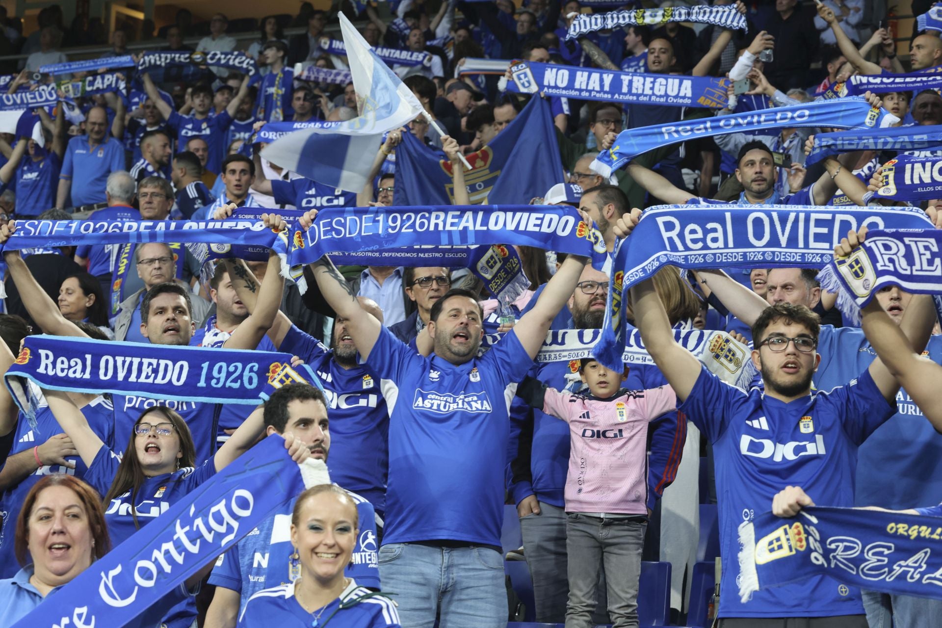 ¿Estuviste en el Real Oviedo - Almería? ¡Búscate en las imágenes!
