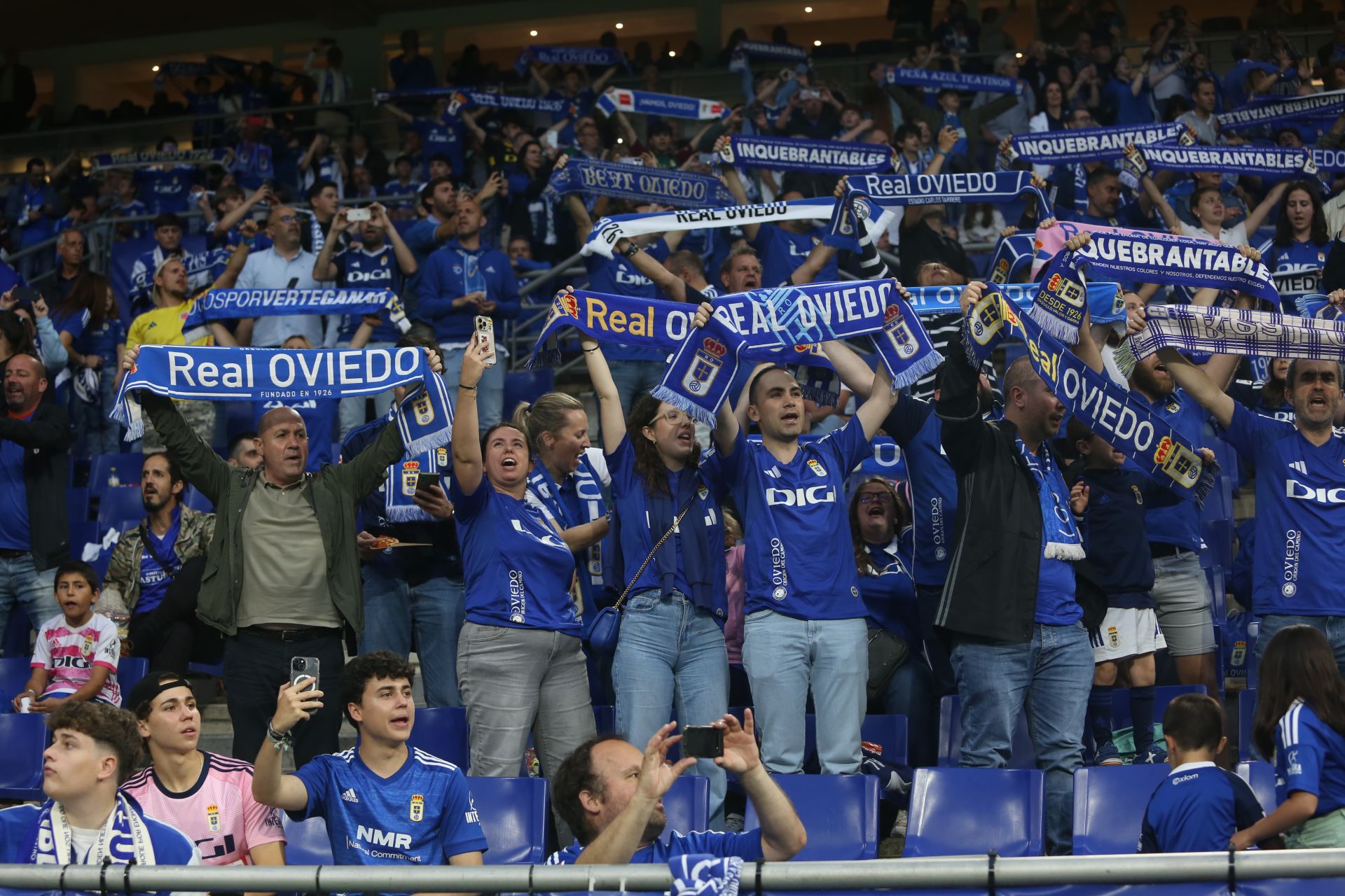 ¿Estuviste en el Real Oviedo - Almería? ¡Búscate en las imágenes!