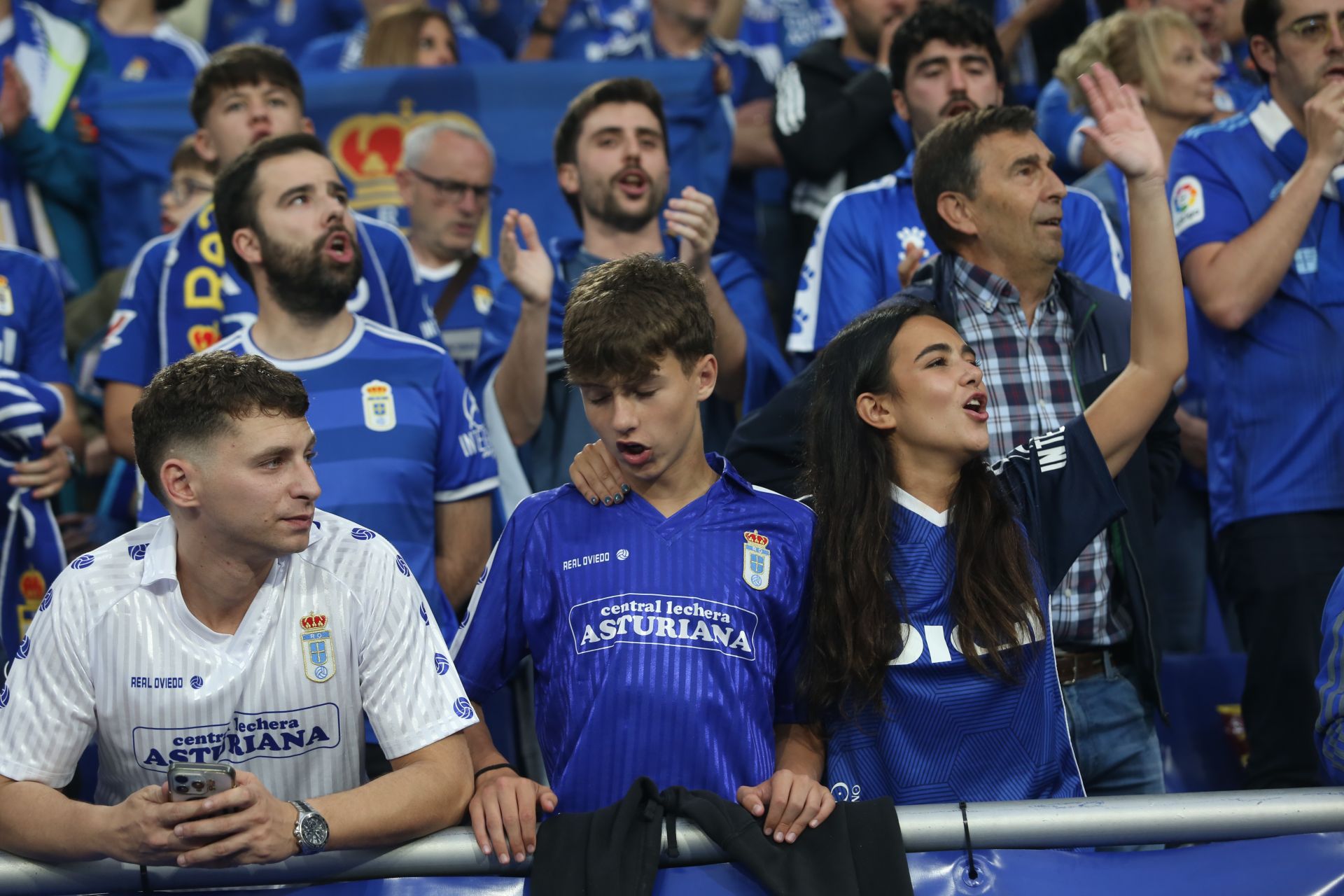 ¿Estuviste en el Real Oviedo - Almería? ¡Búscate en las imágenes!