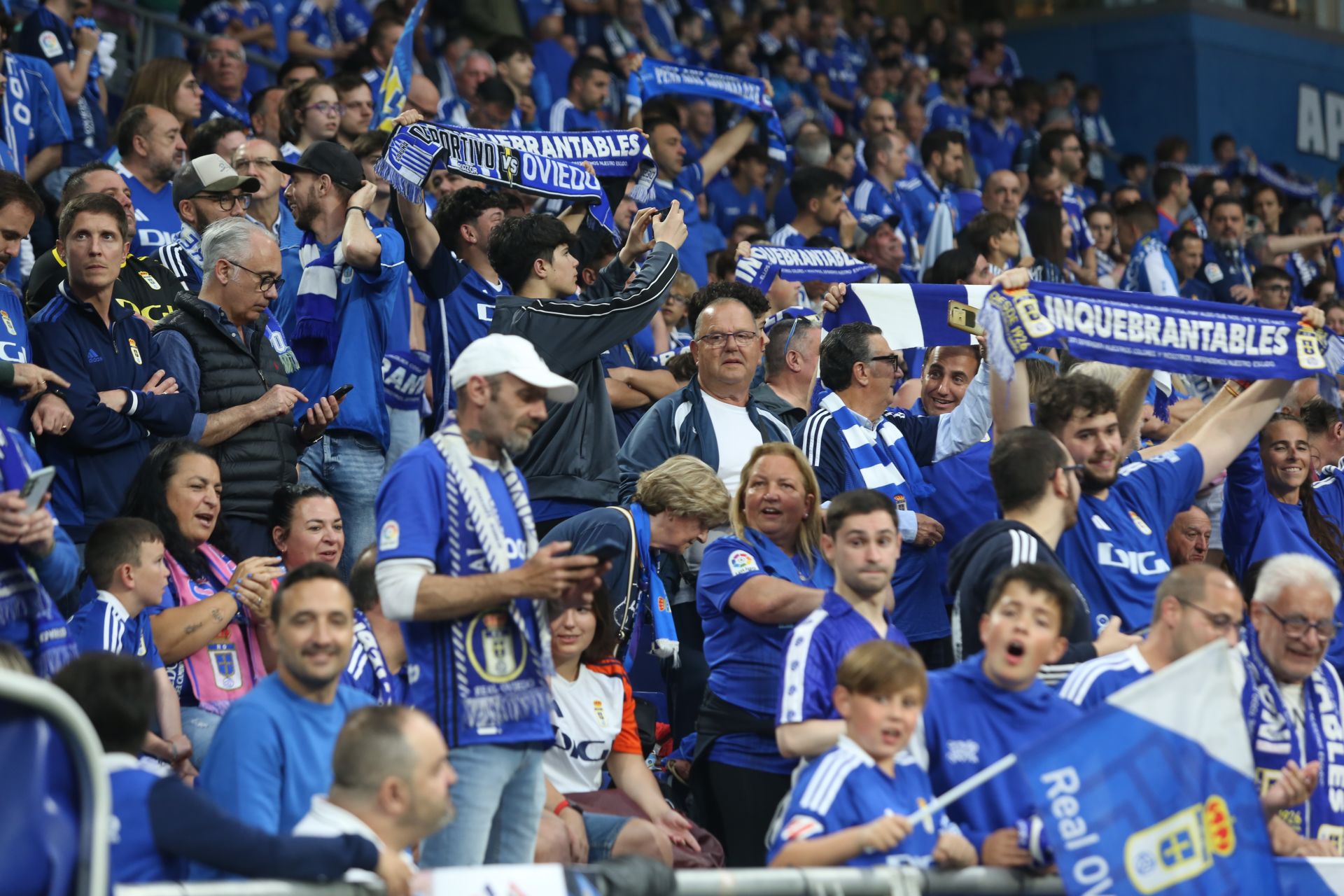 ¿Estuviste en el Real Oviedo - Almería? ¡Búscate en las imágenes!