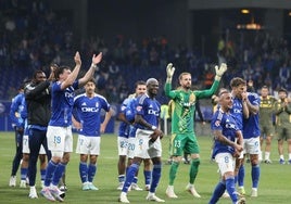 Celebración del Real Oviedo de este miércoles tras batir al Almería gracias a una magistral actuación de Santi Cazorla.