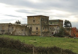 Estado que presenta el Palacio de la Torre de Celles, en Siero.