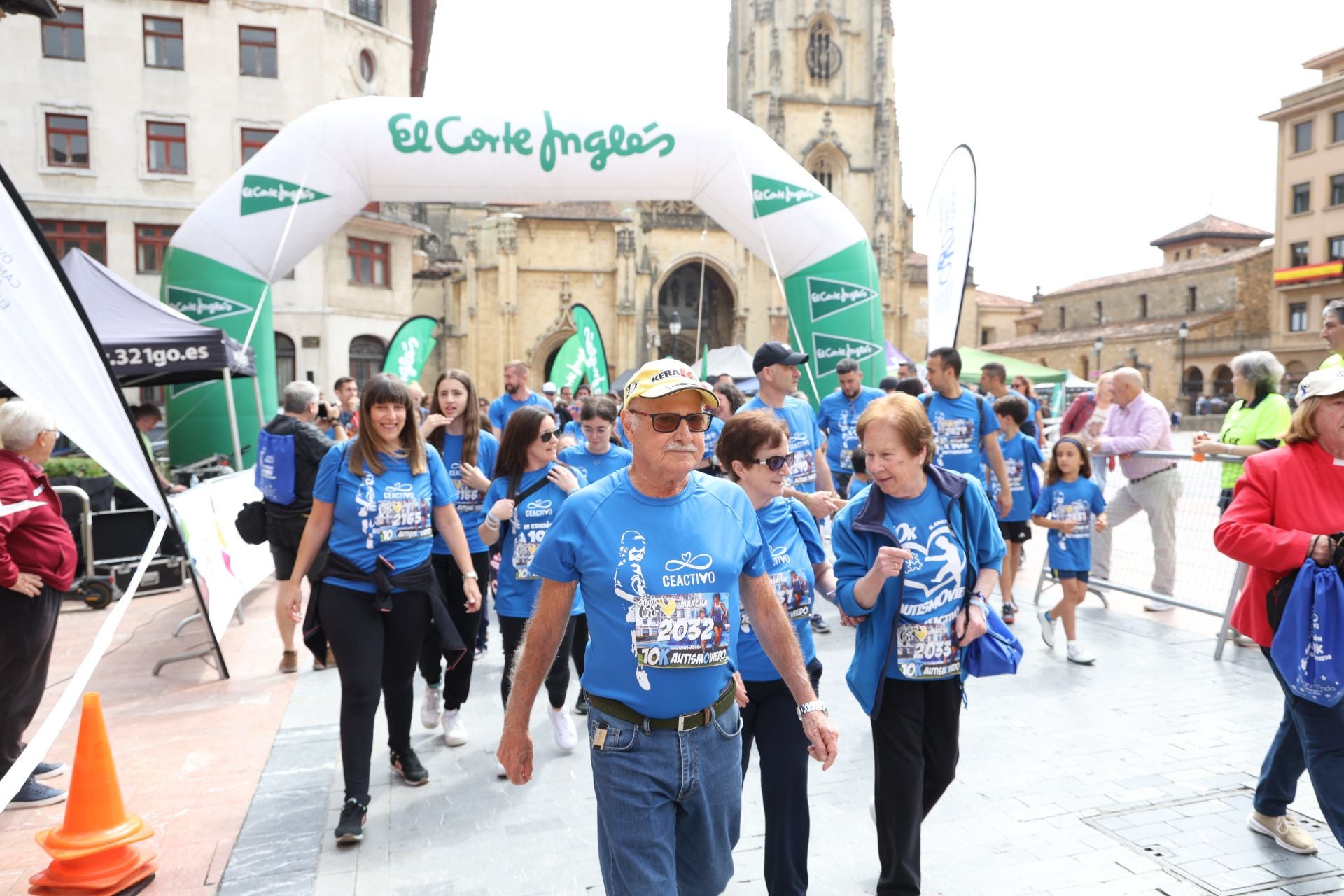 Fotos: III edición de la Carrera 10Km AutismOviedo