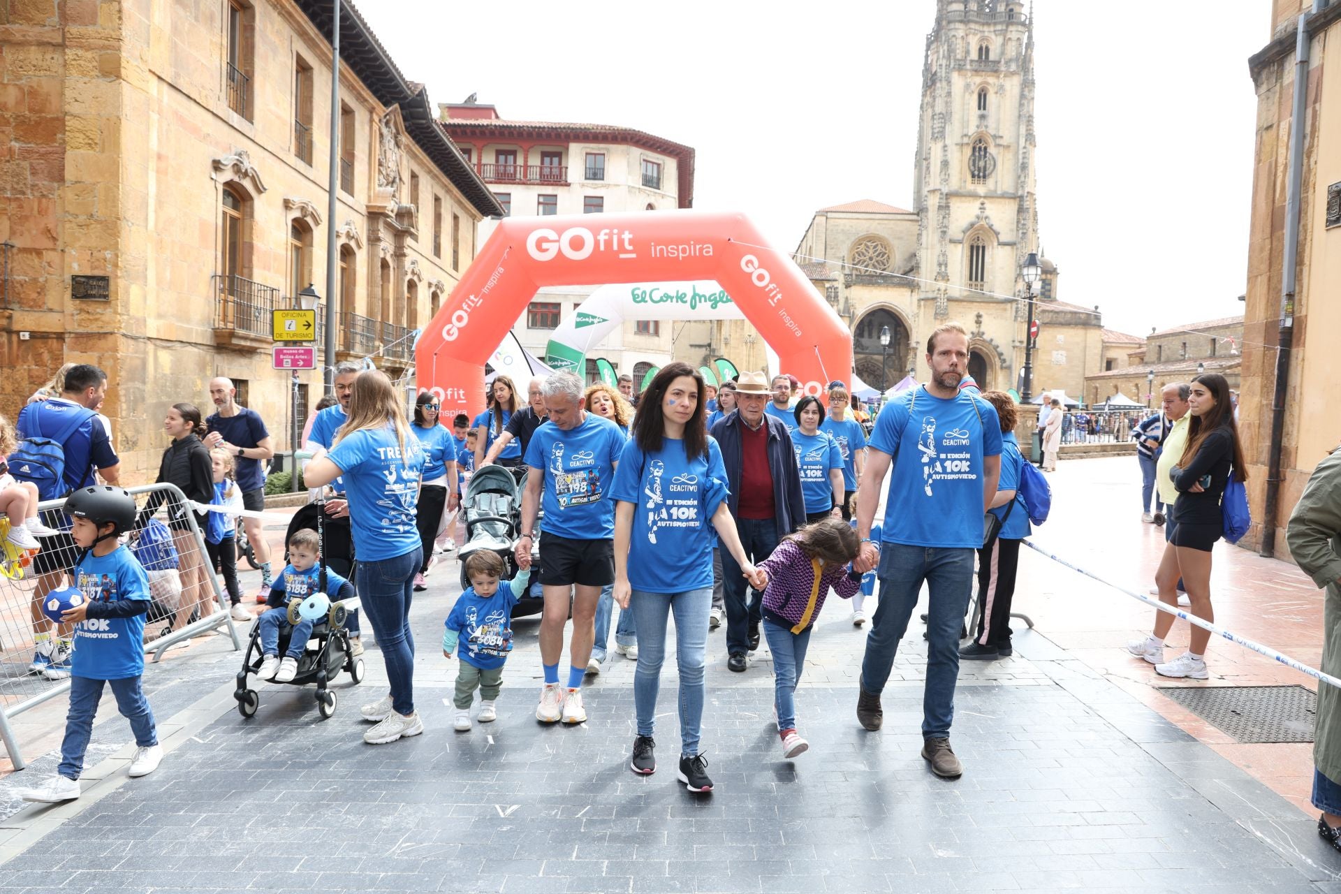 Fotos: III edición de la Carrera 10Km AutismOviedo
