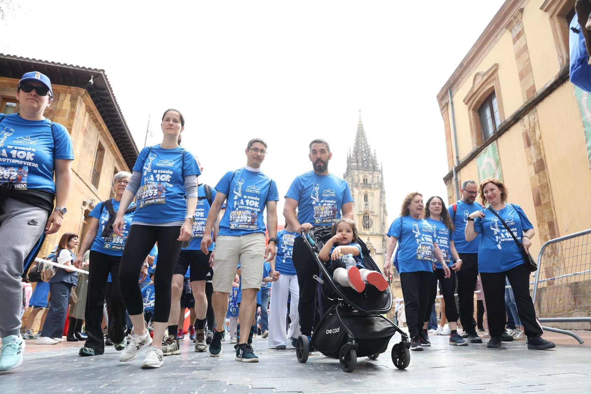 Fotos: III edición de la Carrera 10Km AutismOviedo