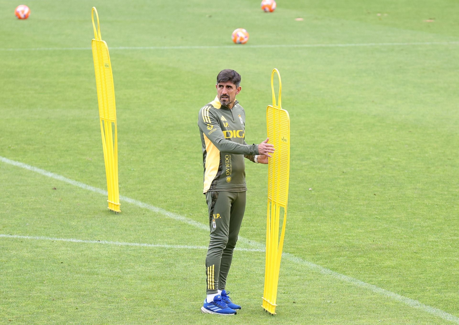 Entrenamiento del Real Oviedo tras el partido en Miranda de Ebro
