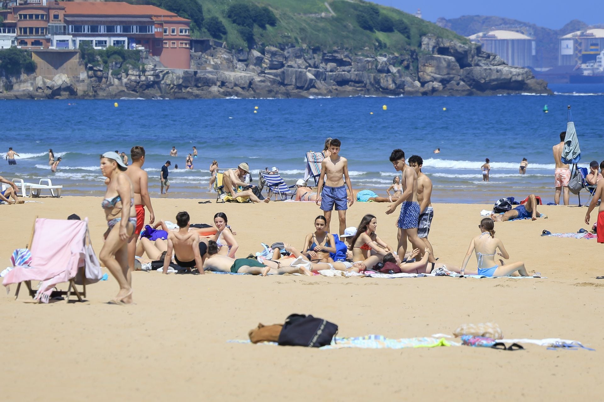 Asturias dice &#039;hola&#039; al calor con termómetros superando los 30 grados
