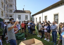 Una cápsula del tiempo en el IES de Luanco que se abrirá en 50 años