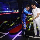 Fernando Alonso inaugura la nueva pista de karts indoor
