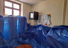 Interior del colegio de Torazo.