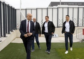 David Guerra, delante de Emilio Gutiérrez, Felipe Vega-Arango e Israel Villaseñor.