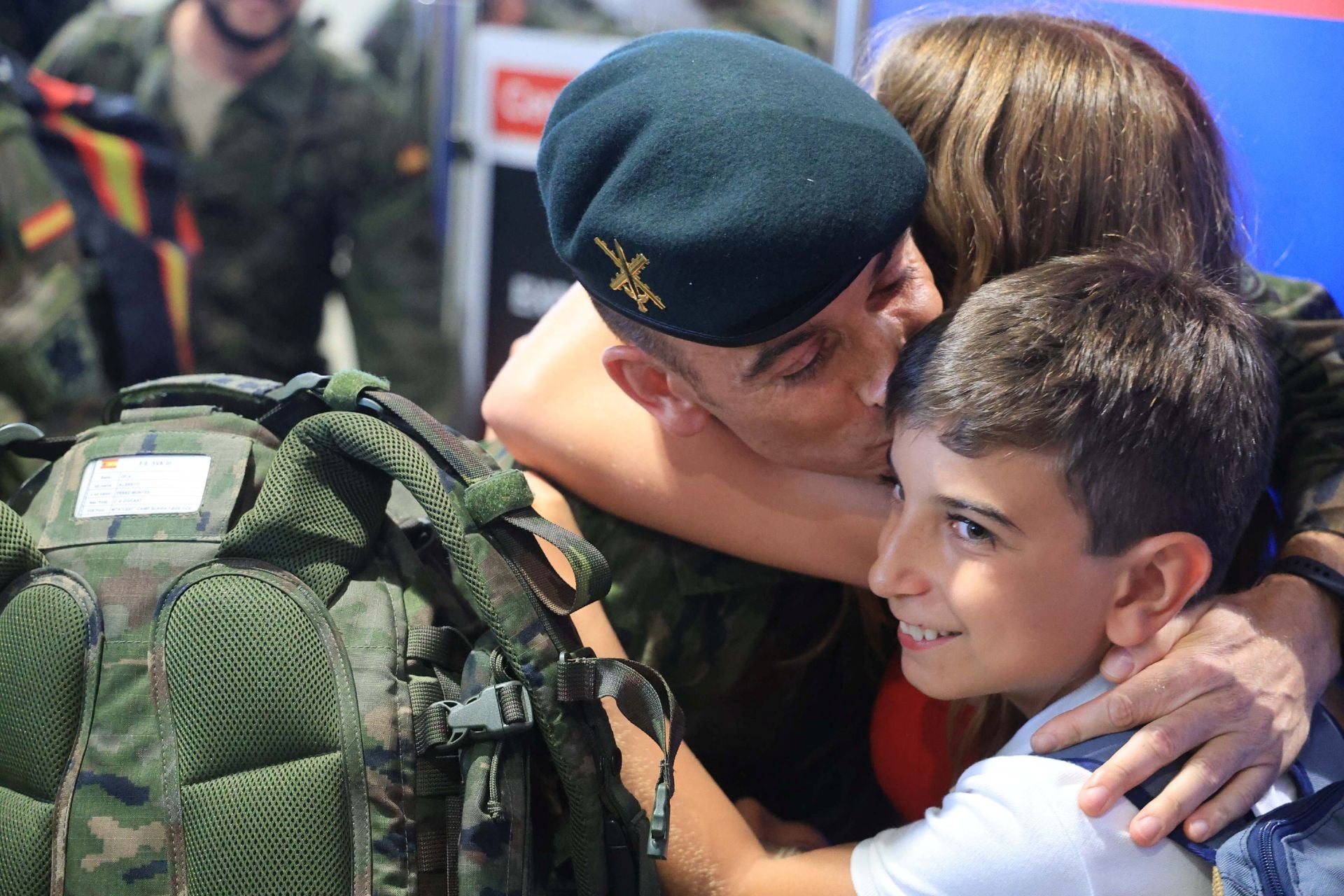 Emocionante regreso de los militares asturianos que estuvieron seis meses en Eslovaquia