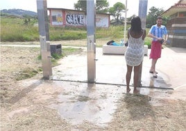 Estado de las duchas en Perlora.