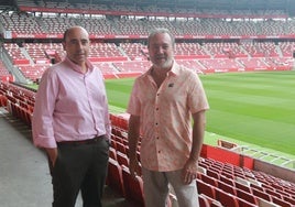 Carlos Prieto y Luis Suárez Esteban, en El Molinón.