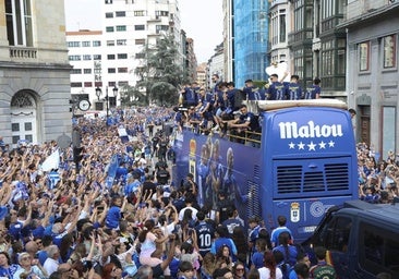 Oviedo se paraliza para recibir a sus héroes